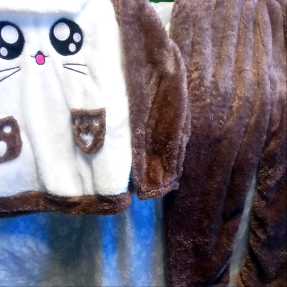 Cute Brown and White Plush Lounge Wear